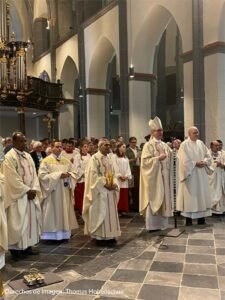 Celebrando la fe como hermanos